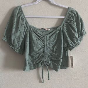Juniors’ NWT SO Eyelet Cinch Front Puff Sleeve Cropped Top Green Size XXL